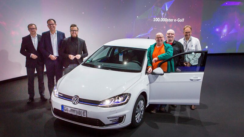 Volkswagen передал стотысячный e-Golf